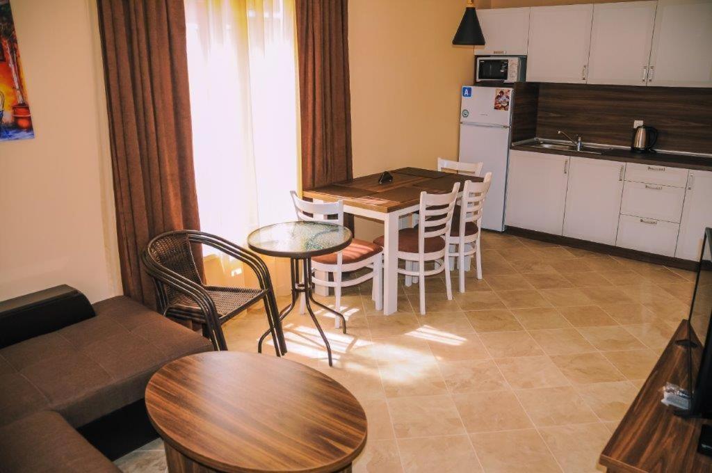 Apartments In Rif 3 Ravda Extérieur photo
