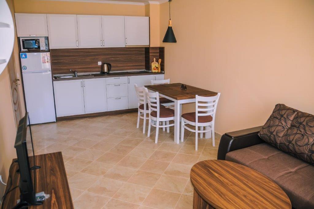 Apartments In Rif 3 Ravda Extérieur photo